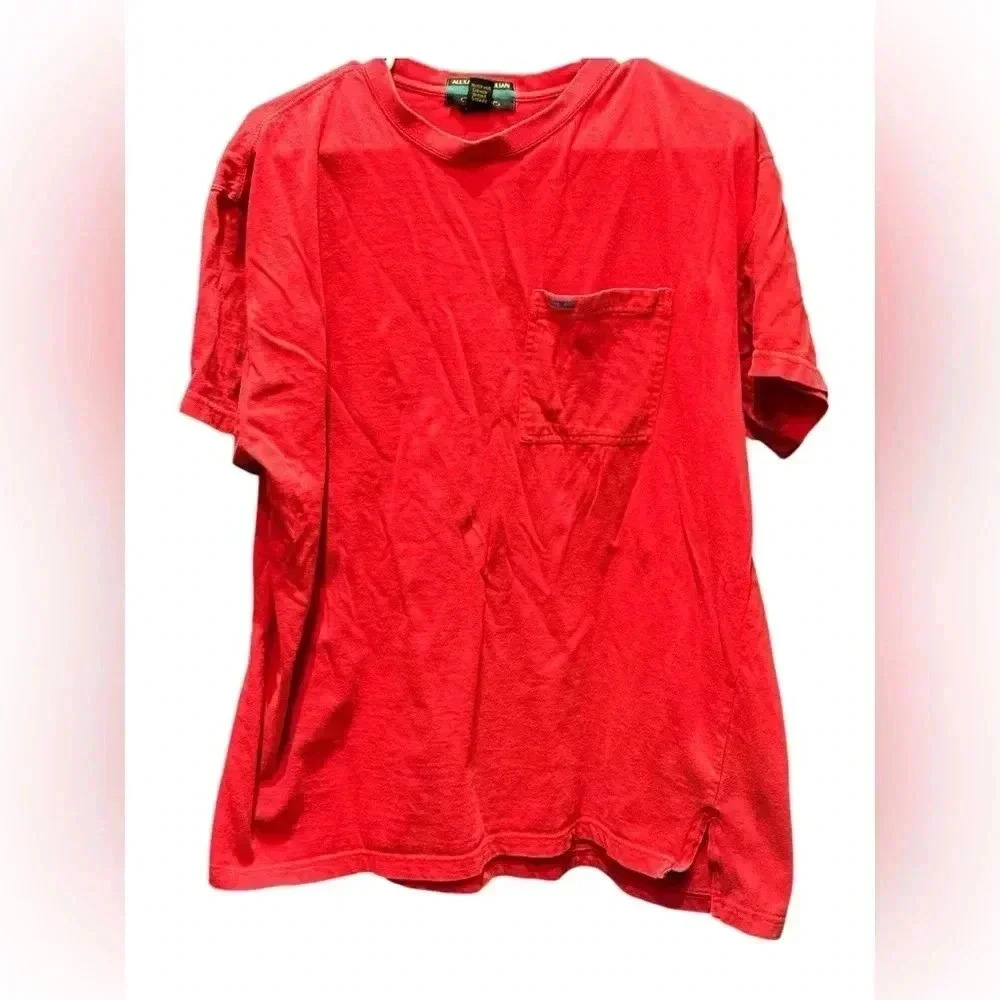 Alexander Julian Red t shirt men’s medium ❤️❤️❤️